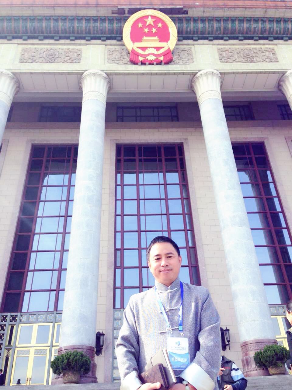 �����¾����롶�׾�����΢���ϵ